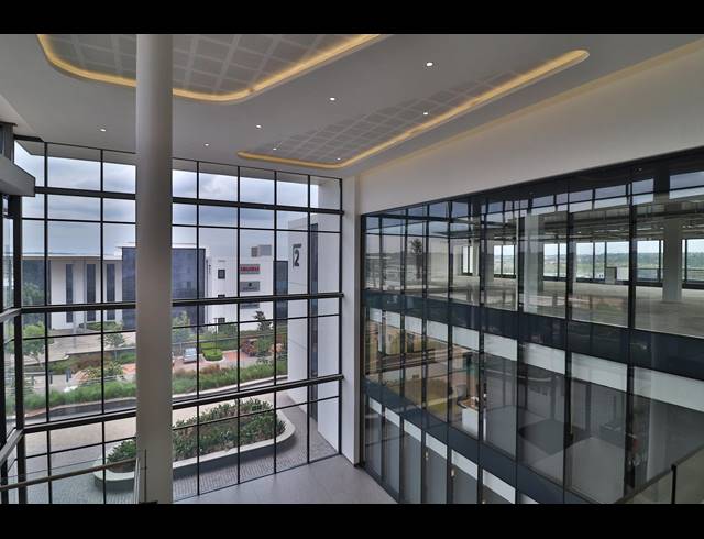 440M² OFFICE TO LET IN WATERFALL